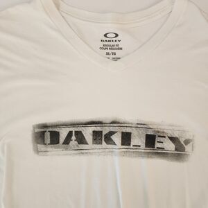 Oakley Graphic Logo Regular Fit Short‎ Sleeve V-Neck Men's XL White T-Shirt